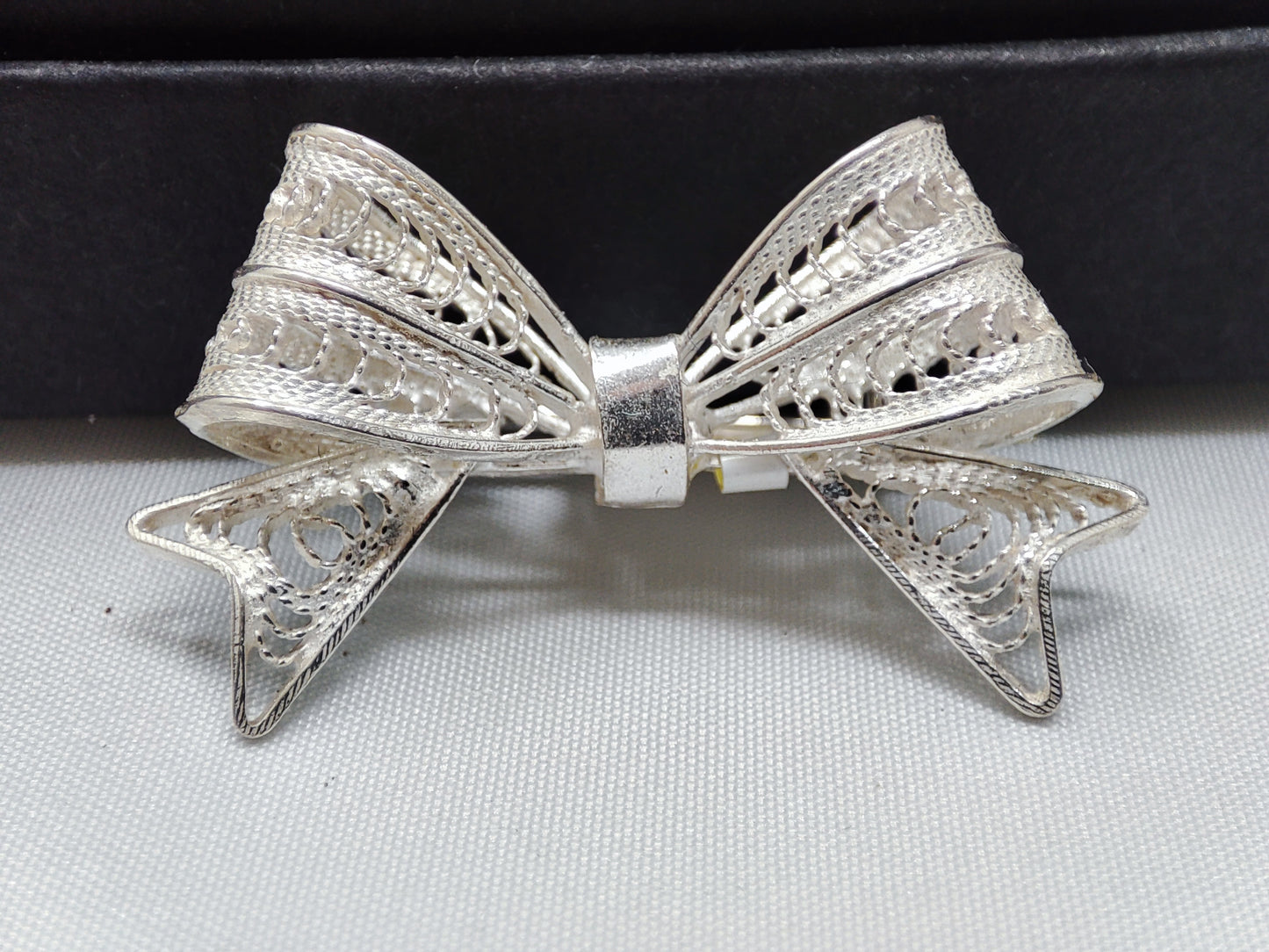 The Mighty Bow Brooch