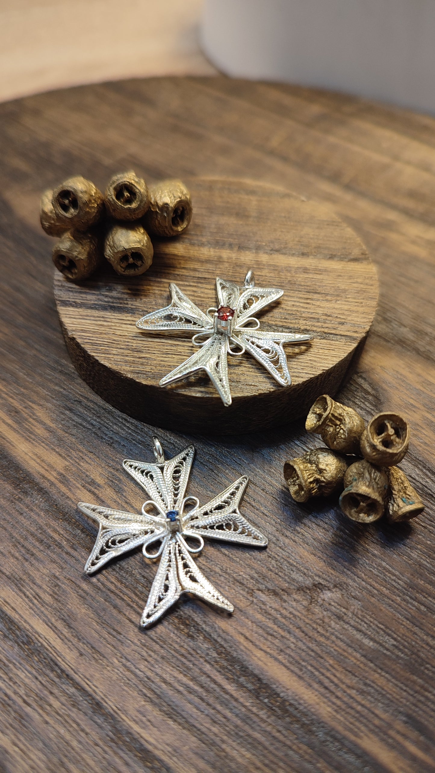 Maltese cross with stone